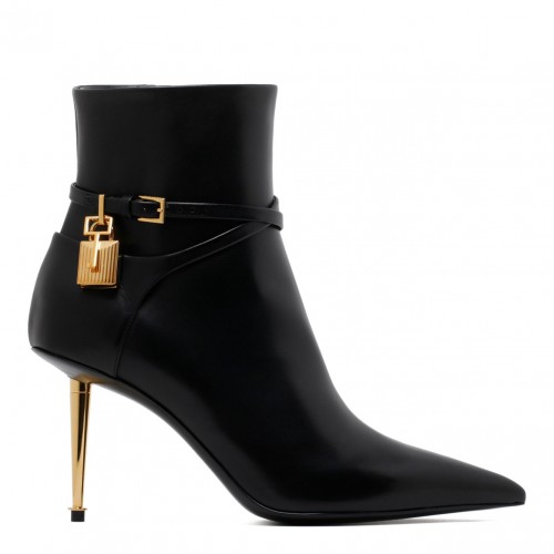 Black Pointed Toe Boots