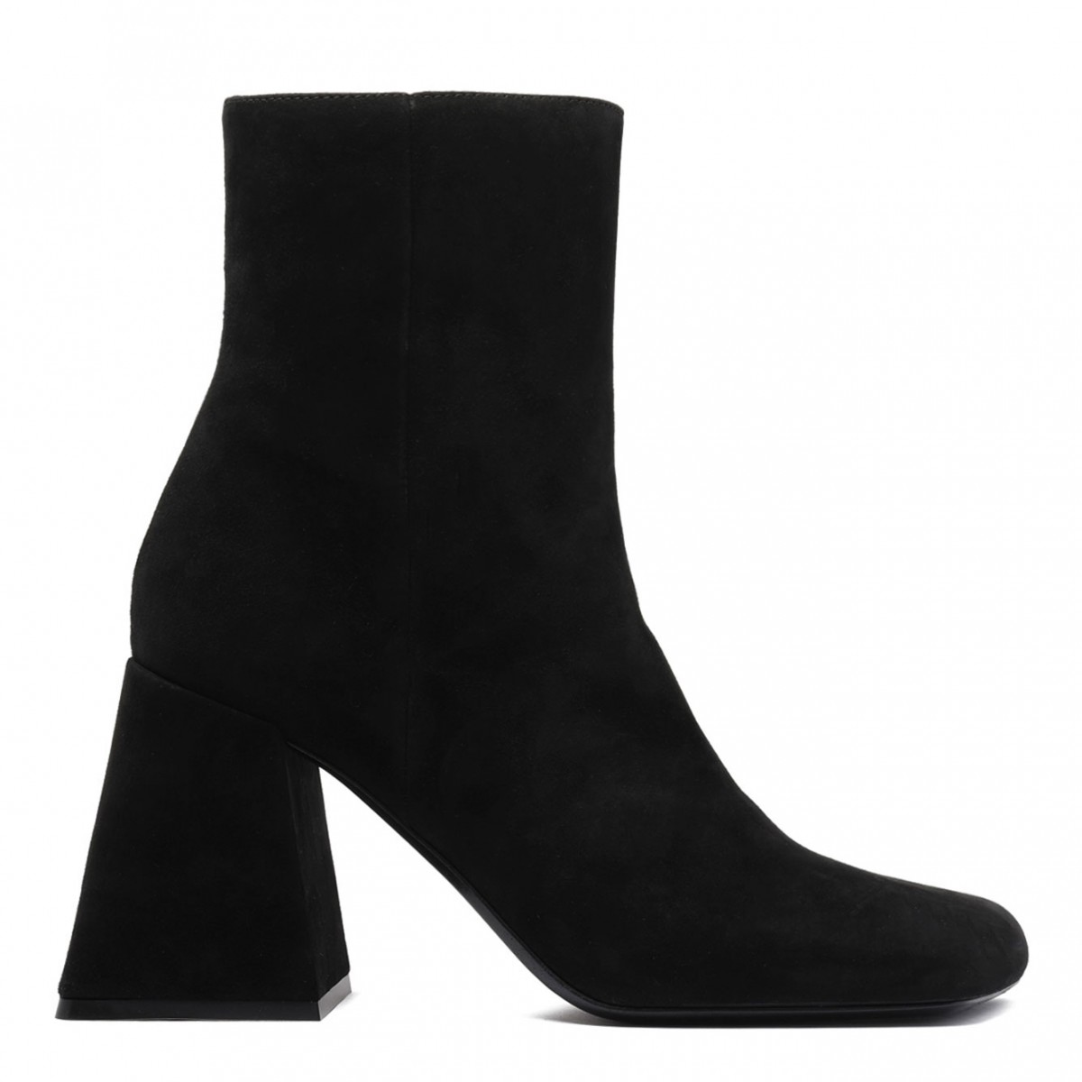 Black Chamois Boots